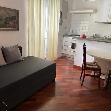 Anita S Apartment,castelletto Appartement Genua